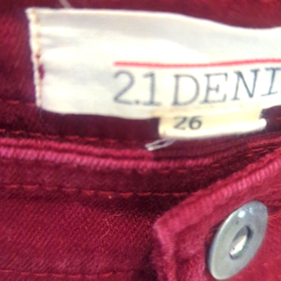 Forever 21 Maroon jeans With Button Detail - Size 26 Like New - Picture 3 of 5